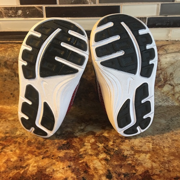 Nike shoes 4c - Picture 4 of 6